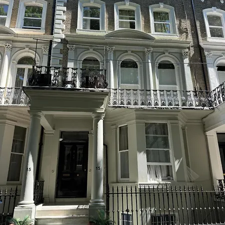 Knightsbridge Stylish Two Bedroom Apartment